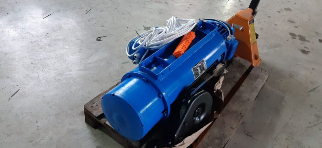 Тельфер стационарный 5 тонн подъем 9м Болгария