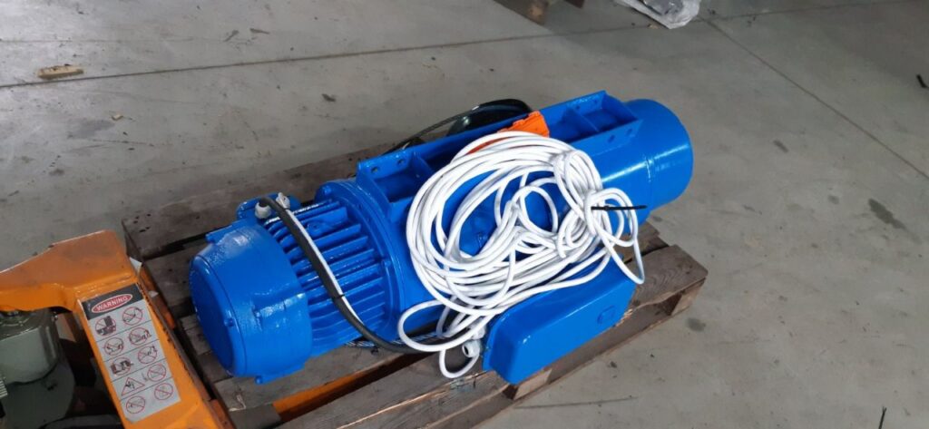 Тельфер 1 тонна подъем 12м без каретки Болгария